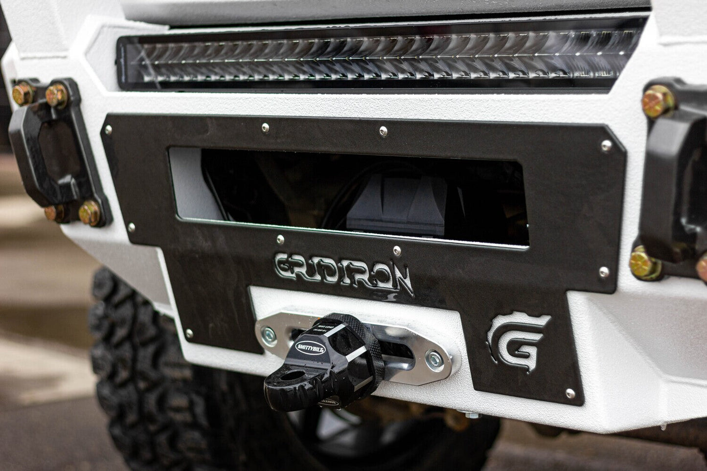 GRIDIRON 2011-2016 Ford F250/F350 Full Tube Winch Front Bumper