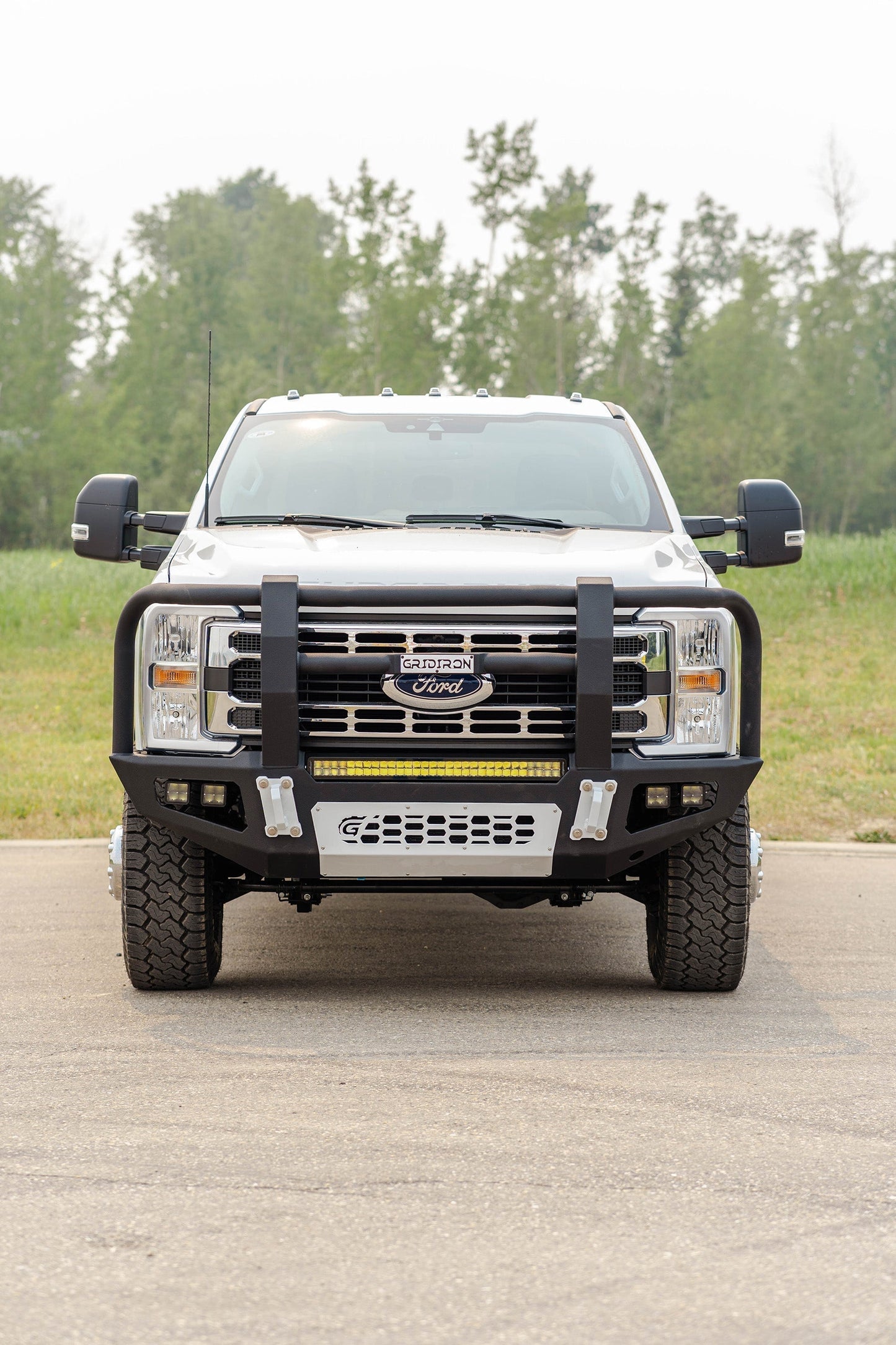 GRIDIRON 2023-2025 Ford F250/F350 Full Tube Front Bumper