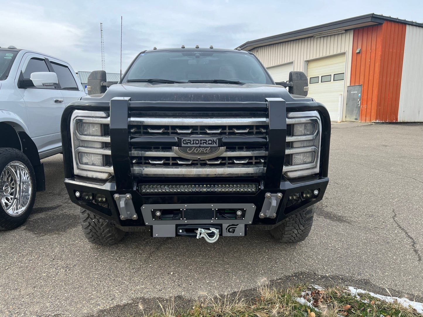 GRIDIRON 2023-2025 Ford F250/F350 Full Tube Winch Front Bumper