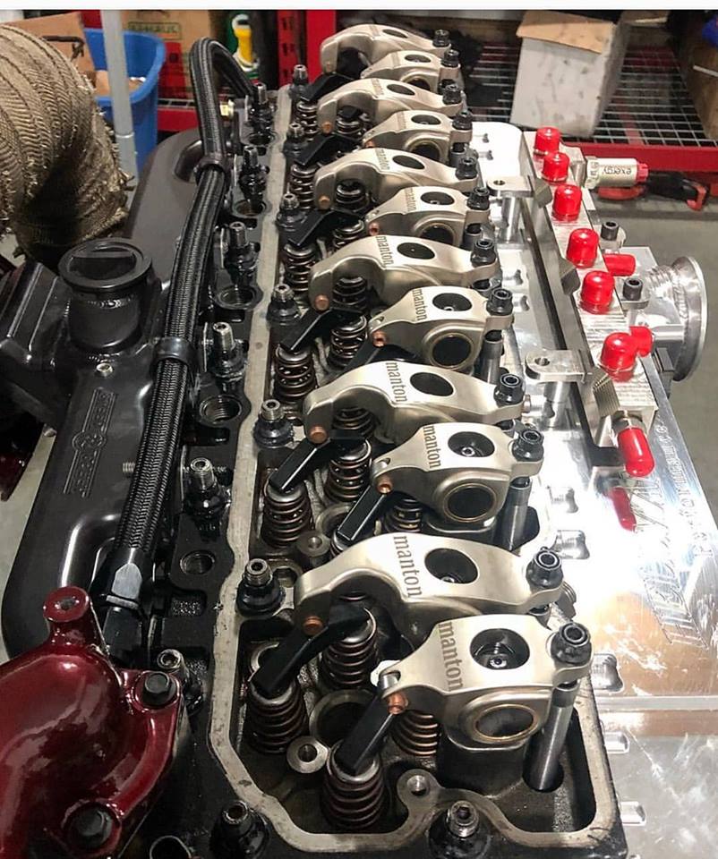 Manton Cummins 24V - Tool Steel Roller Rockerarm Assembly