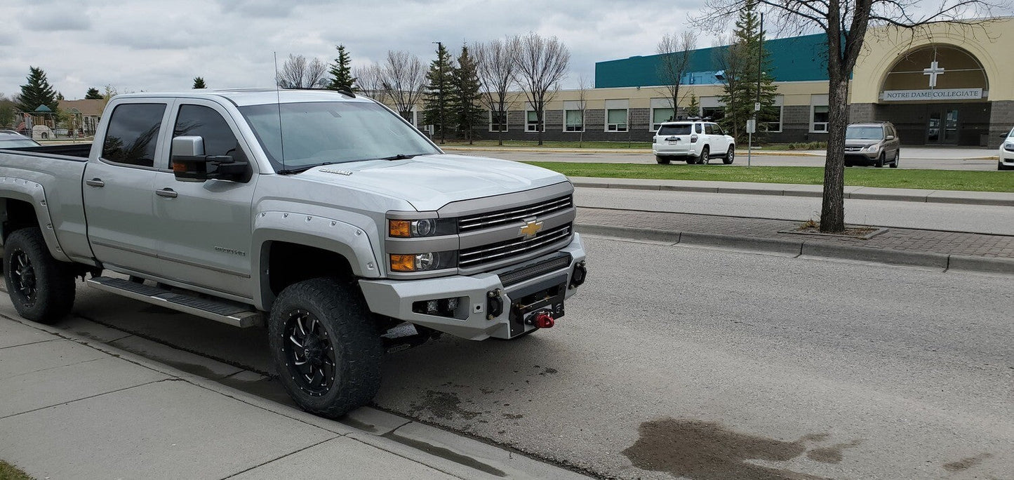 GRIDIRON 2015-2019.5 Chevrolet 2500/3500 Base Winch Front Bumper