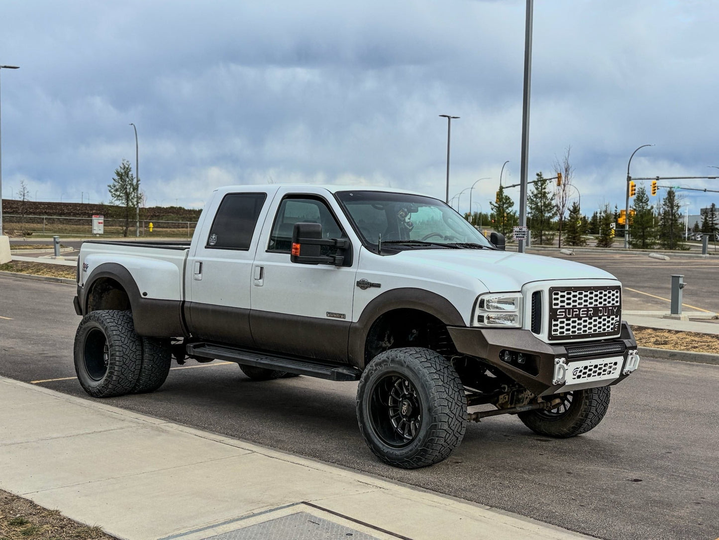 GRIDIRON 2005-2007 Ford F250/F350 Base Front Bumper