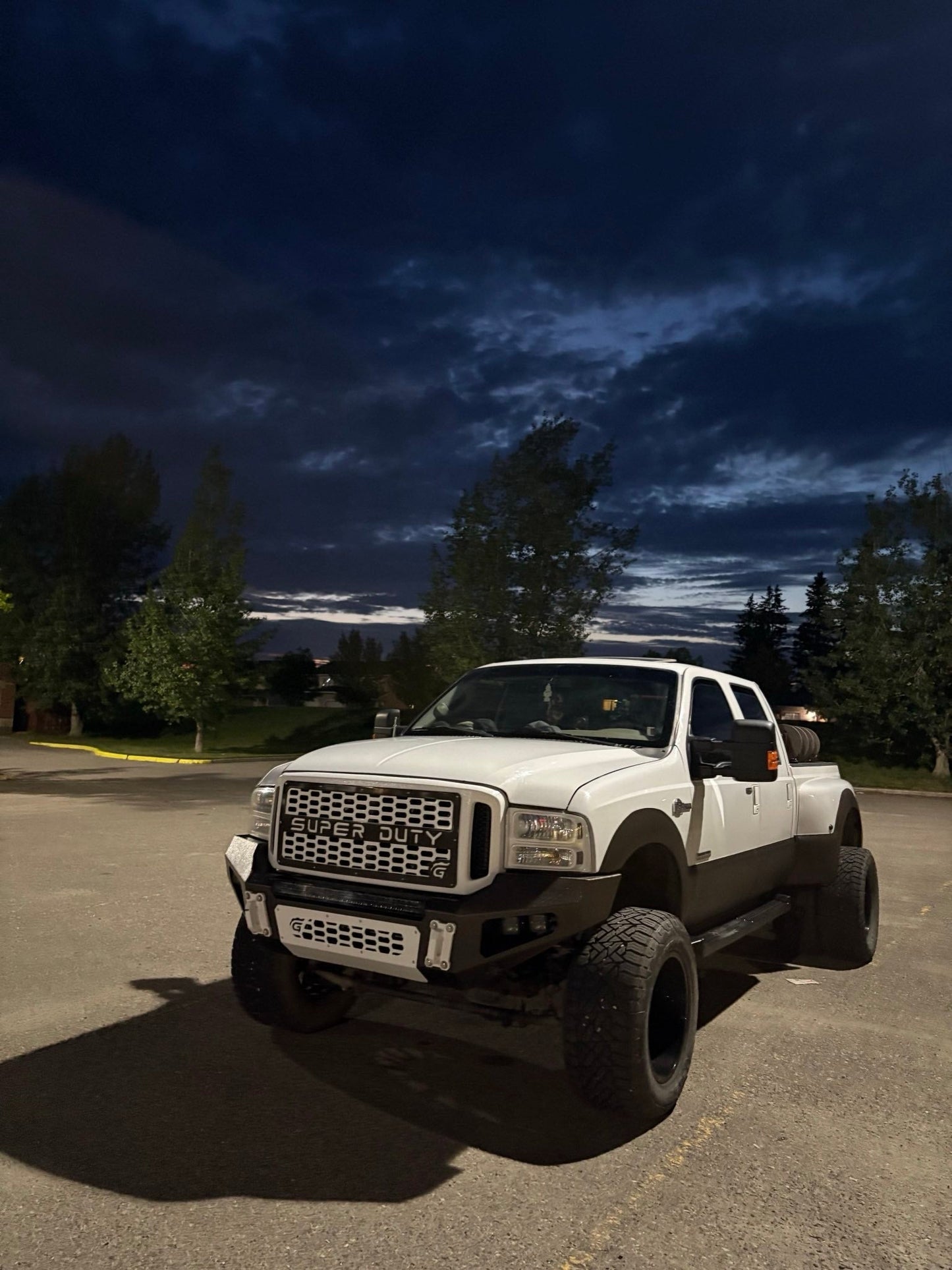 GRIDIRON 2005-2007 Ford F250/F350 Base Front Bumper