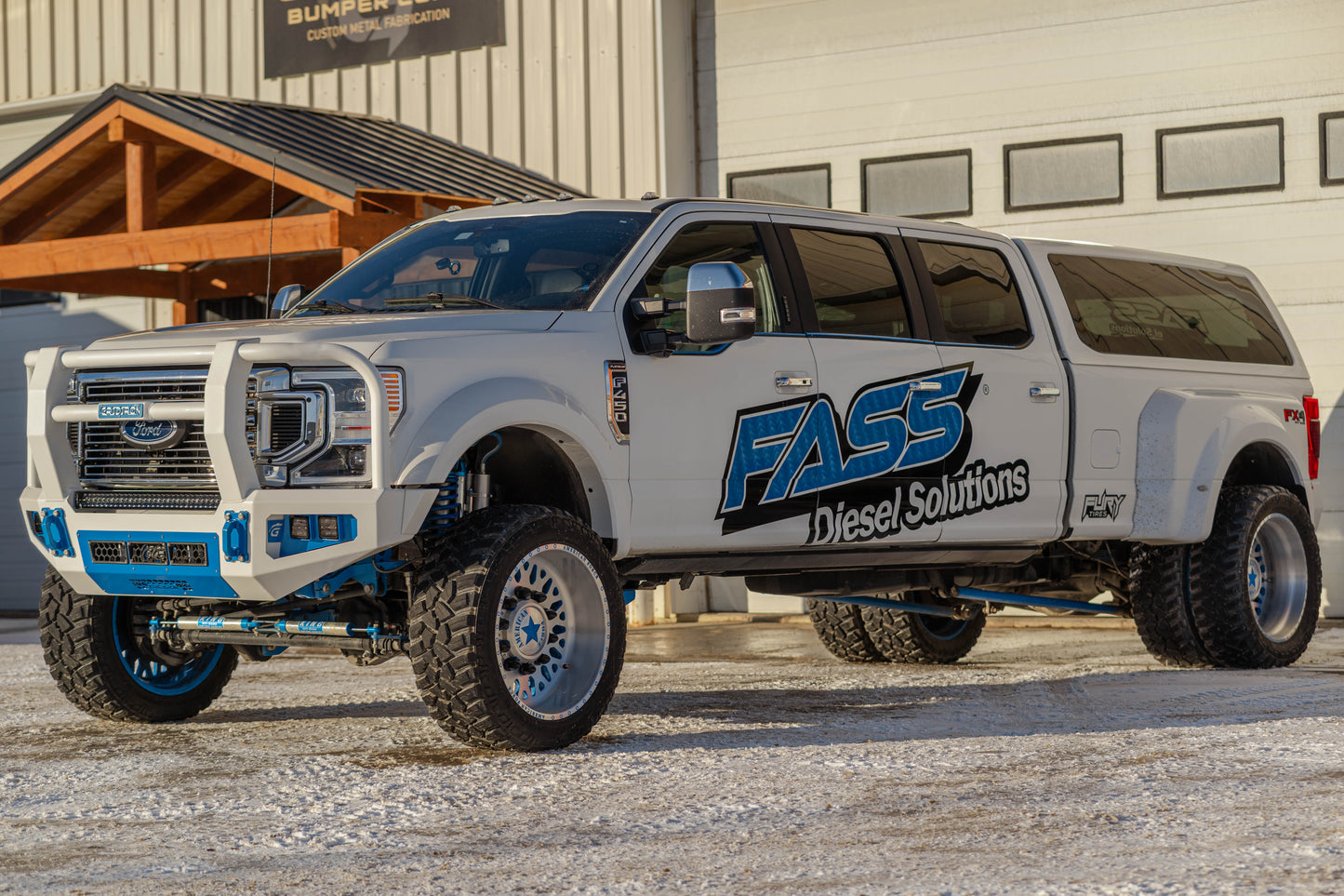 GRIDIRON 2017-2022 Ford F250-F550 Full Tube Front Bumper