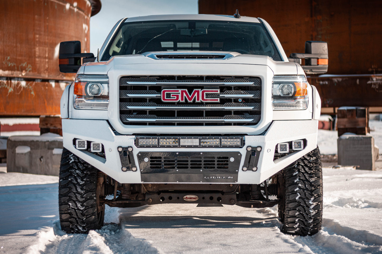 GRIDIRON 2015-2018.5 GMC 2500/3500 Base Front Bumper