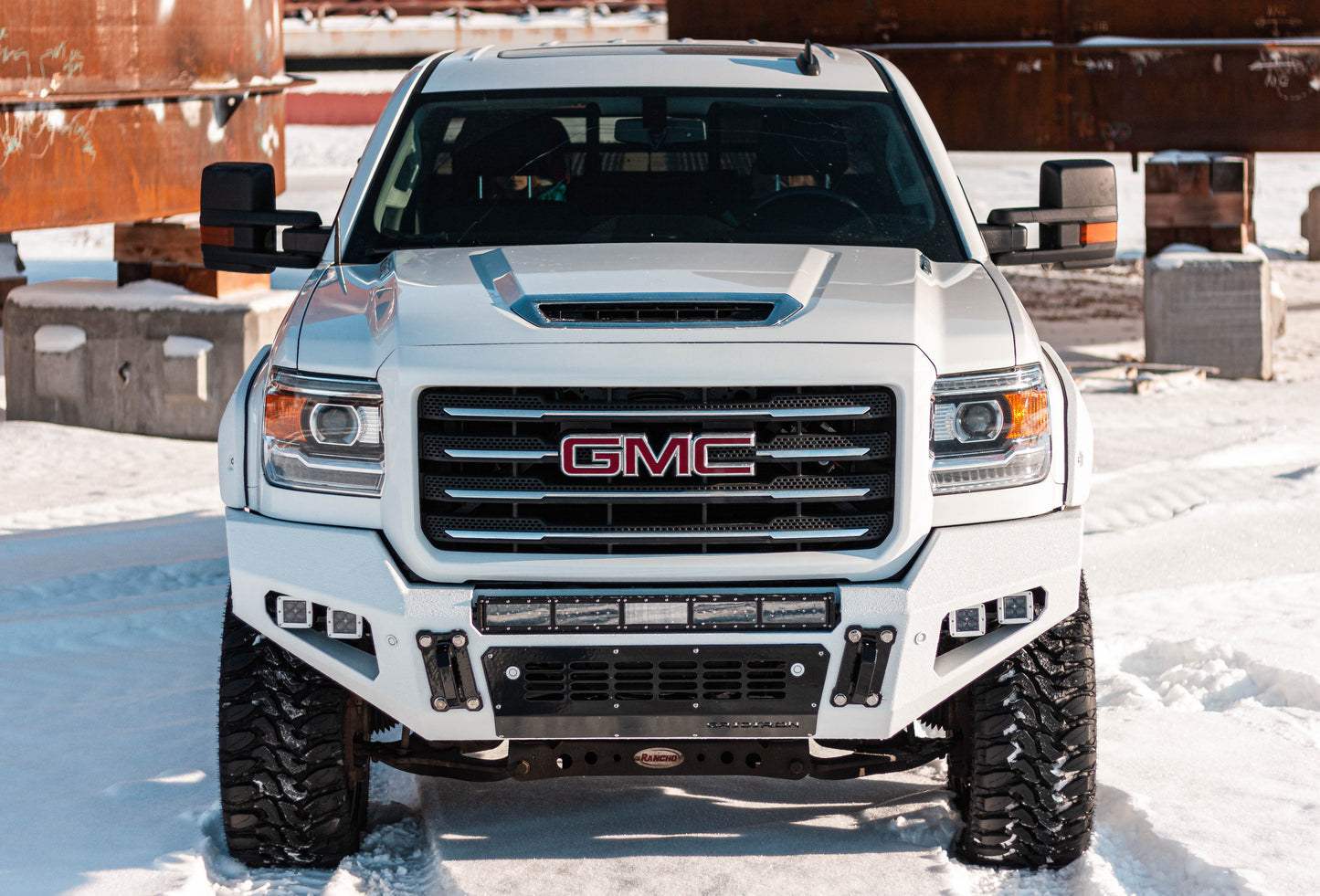 GRIDIRON 2015-2018.5 GMC 2500/3500 Base Front Bumper