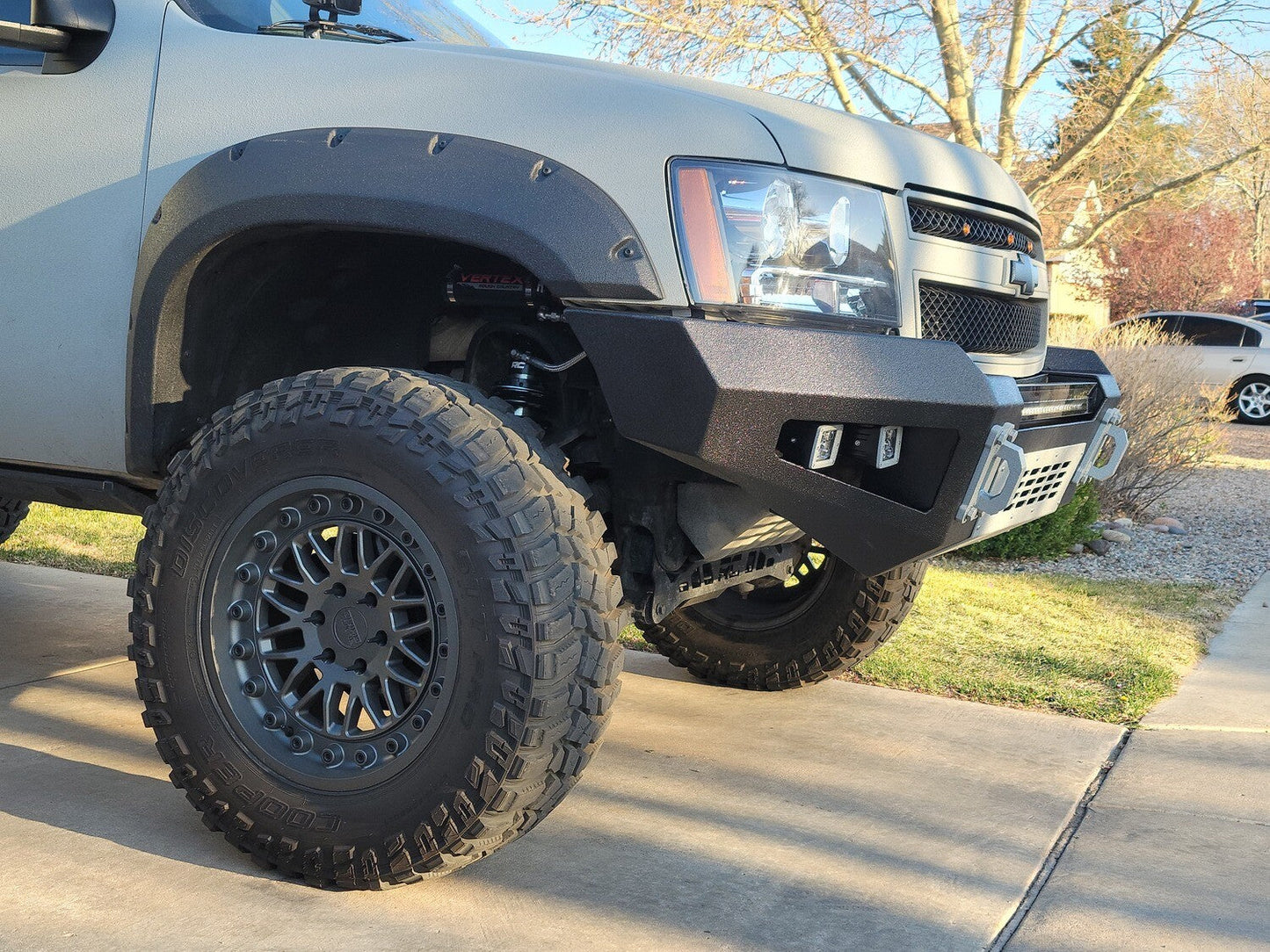 GRIDIRON 2007.5-2014 Chevrolet Suburban Base Front Bumper